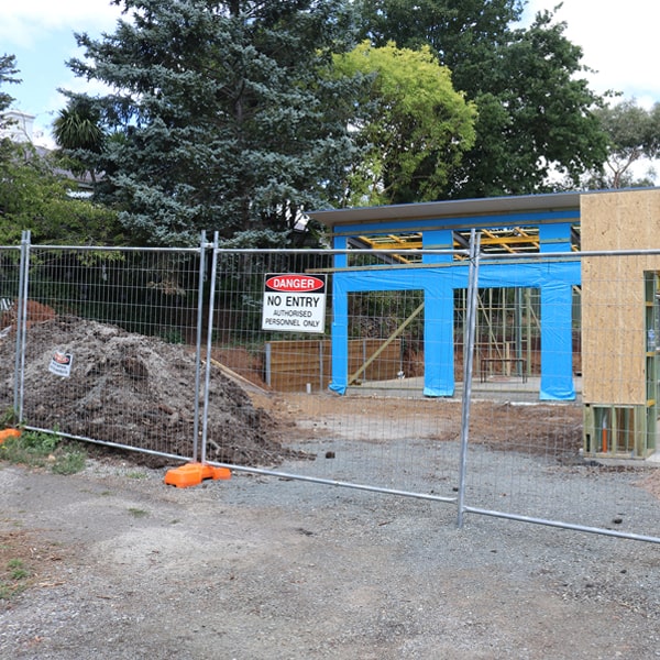 do you deliver and install temporary fencing and what's the cost for this in Longmont CO